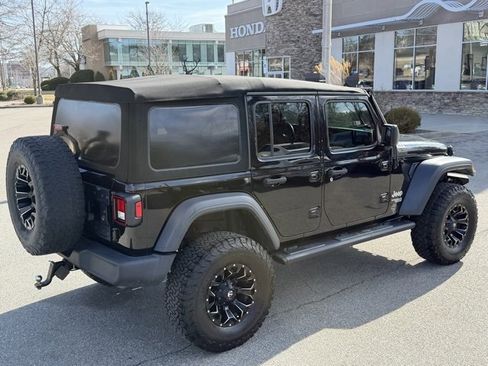 Used 2020 Jeep Wrangler Unlimited Sport S image 6