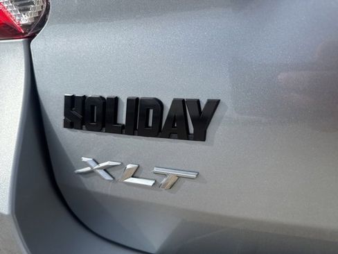 Used 2024 Ford Explorer XLT w/ Equipment Group 202A image 10