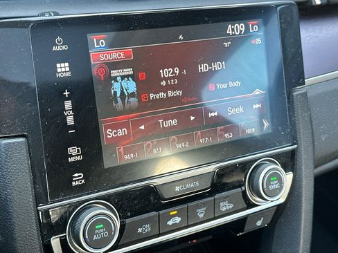 Used 2016 Honda Civic EX-T image 25