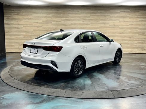 Used 2023 Kia Forte LXS FWD image 16