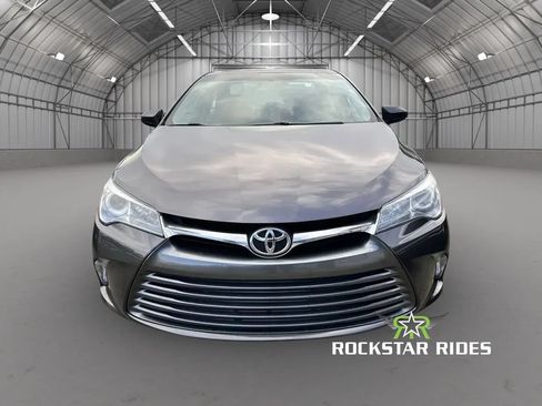 Used 2016 Toyota Camry LE FWD image 6