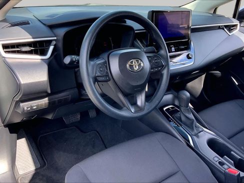 Used 2026 Toyota Corolla LE FWD image 17