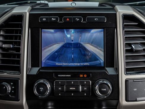 Used 2021 Ford F250 Lariat w/ Lariat Ultimate Package image 25