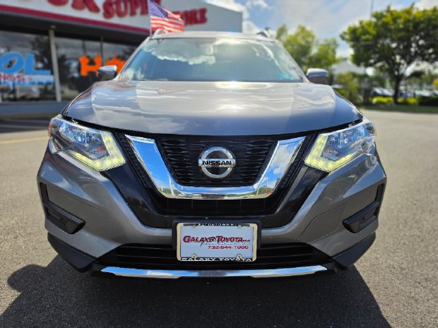 Used 2020 Nissan Rogue SV w/ Premium Package AWD/4WD image 2