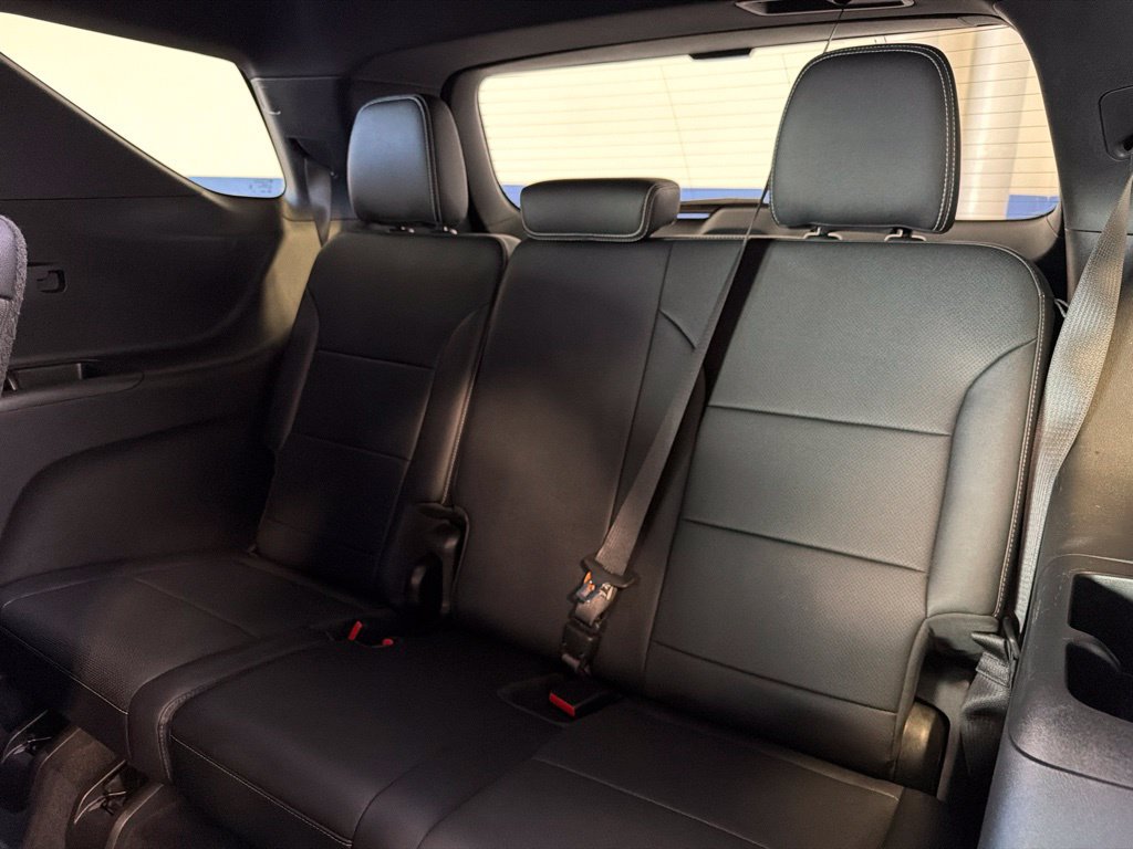 Used 2026 Chevrolet Traverse LT w/ Driver Confidence Package AWD/4WD image 25
