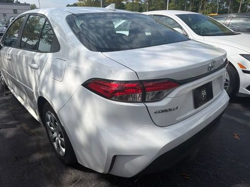 Used 2024 Toyota Corolla LE FWD image 7