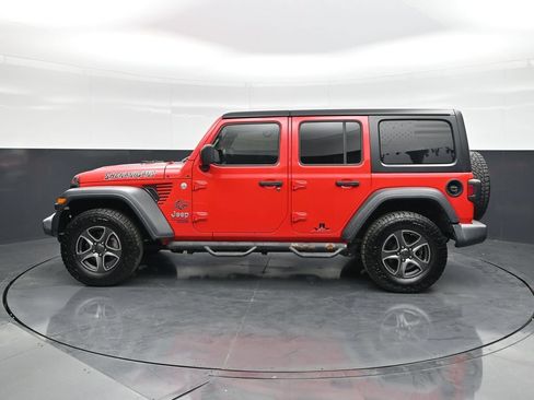 Used 2018 Jeep Wrangler Unlimited Sport S AWD/4WD image 2