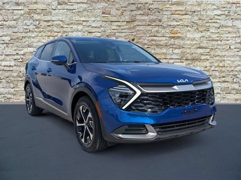 Certified 2024 Kia Sportage EX FWD image 2
