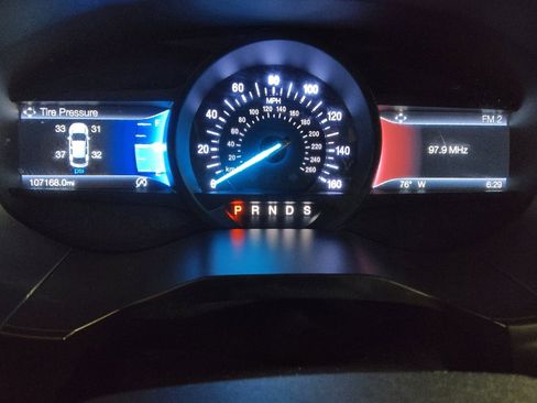 Used 2020 Ford Edge SEL image 23