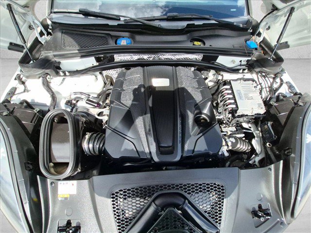 Used 2021 Porsche Macan S AWD/4WD image 24