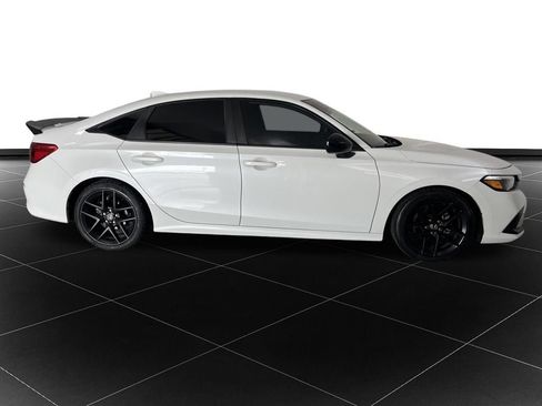 Used 2022 Honda Civic Sport image 6