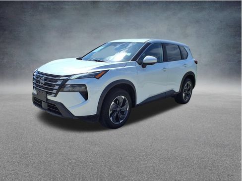 Used 2024 Nissan Rogue SV FWD image 3
