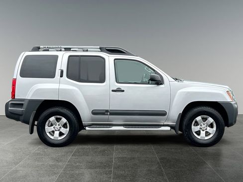 Used 2013 Nissan Xterra S w/ Value Package AWD/4WD image 11