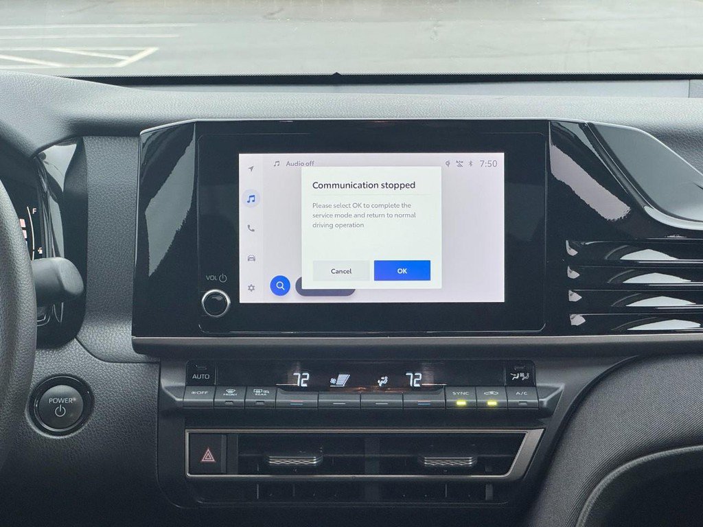 Certified 2025 Toyota Camry LE FWD image 15
