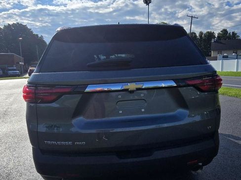 Used 2023 Chevrolet Traverse LT AWD/4WD image 6