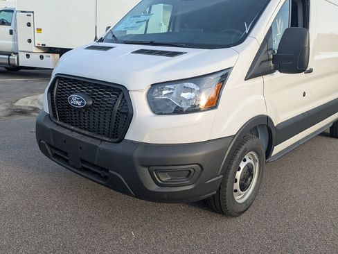 New 2026 Ford Transit 150 Low Roof RWD image 9