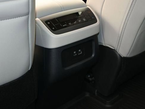 Used 2015 Jeep Wrangler Unlimited Sport image 14