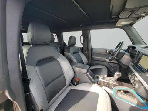 Used 2023 Ford Bronco Black Diamond AWD/4WD image 33