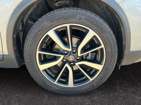 Used 2019 Nissan Rogue SL FWD image 27
