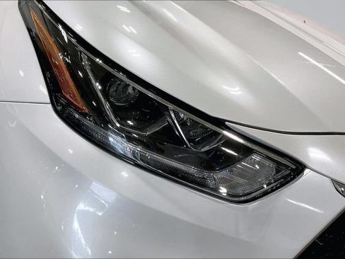 Used 2022 Toyota Highlander Limited AWD/4WD image 32