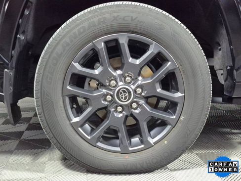 Used 2023 Toyota Sequoia Platinum image 31