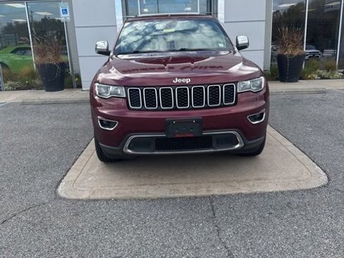 Certified 2018 Jeep Grand Cherokee Limited image 2