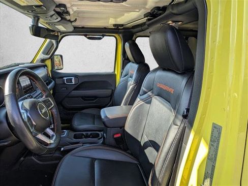 Used 2023 Jeep Gladiator Mojave w/ Cold Weather Group image 13