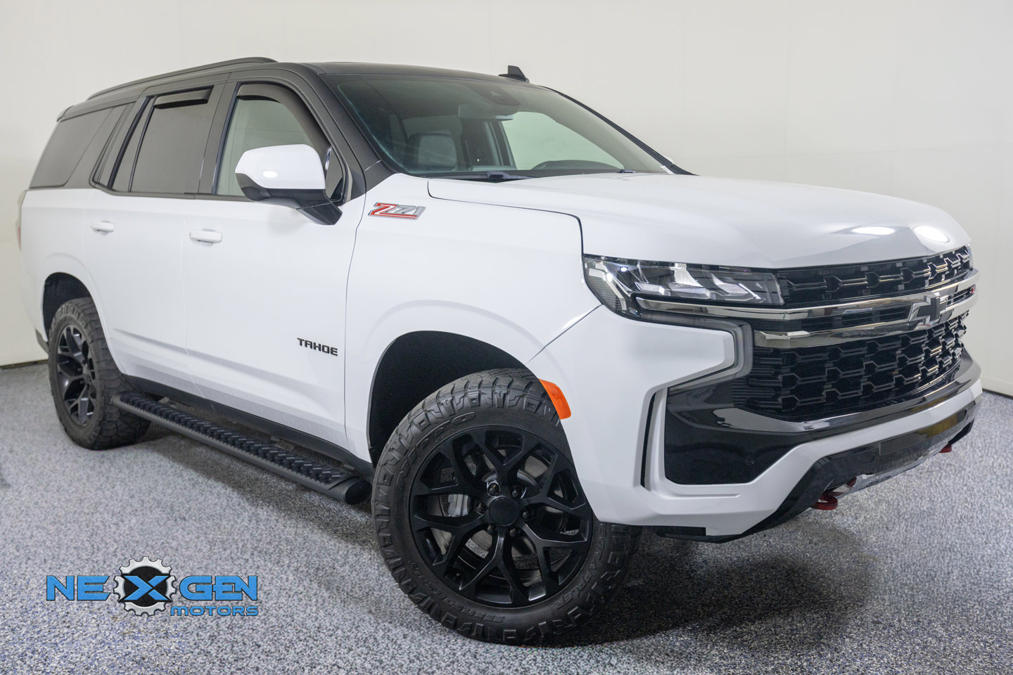 Used 2023 Chevrolet Tahoe Z71 w/ Max Trailering Package AWD/4WD image 1