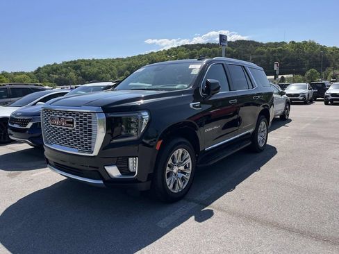 Used 2024 GMC Yukon Denali AWD/4WD image 6