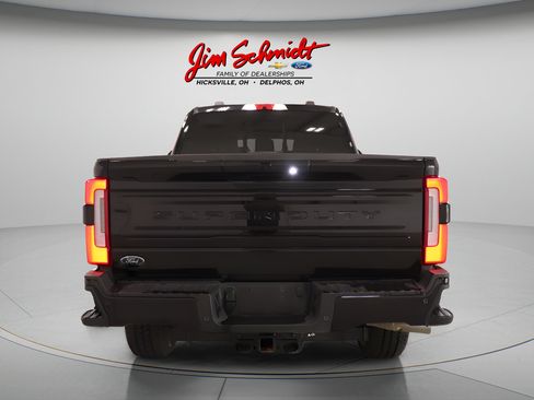Used 2026 Ford F250 Platinum AWD/4WD image 4