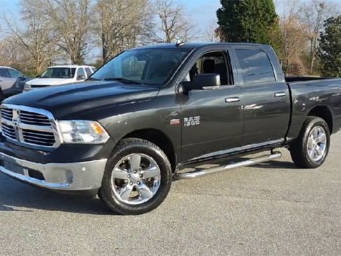 Used 2018 RAM 1500 Big Horn image 4