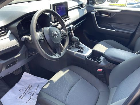 Certified 2025 Toyota RAV4 XLE AWD/4WD image 10