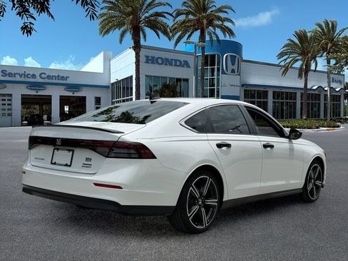 Used 2024 Honda Accord Sport image 8