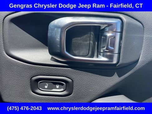 Certified 2025 Jeep Wrangler Unlimited Sahara AWD/4WD image 13