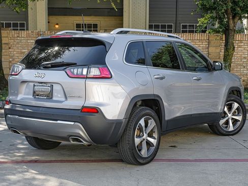 Used 2020 Jeep Cherokee Limited image 15