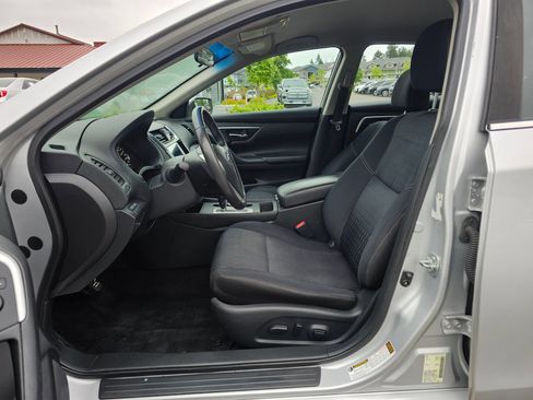 Used 2017 Nissan Altima 2.5 SV FWD image 28