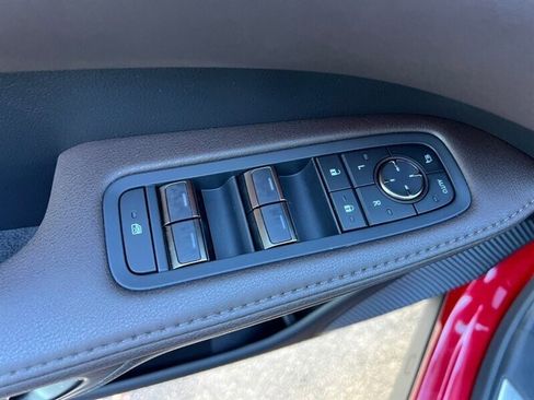 Used 2024 Lexus RX 450h Luxury w/ Convenience Package image 30