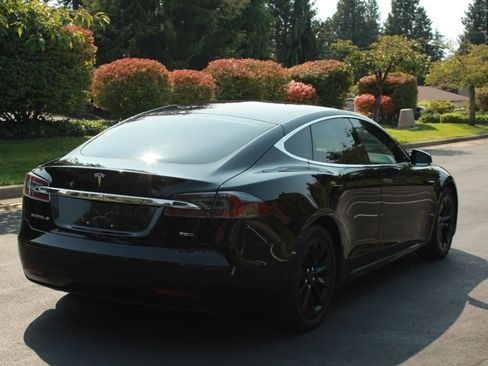 Used 2018 Tesla Model S 75D AWD/4WD image 6