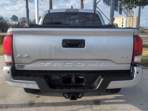 Certified 2023 Toyota Tacoma SR5 image 9