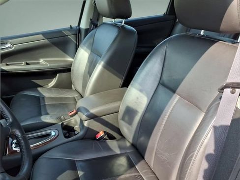 Used 2010 Chevrolet Impala LT w/ Luxury Edition Package FWD image 12