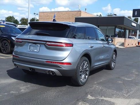 Used 2023 Lincoln Corsair Reserve w/ Equipment Group 202A image 7