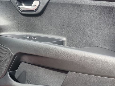 Used 2023 Kia Rio S image 18