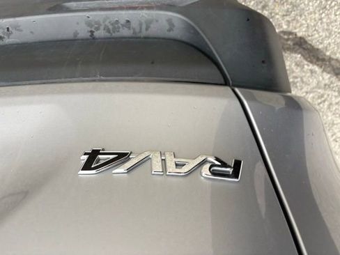 Used 2024 Toyota RAV4 LE AWD/4WD image 10