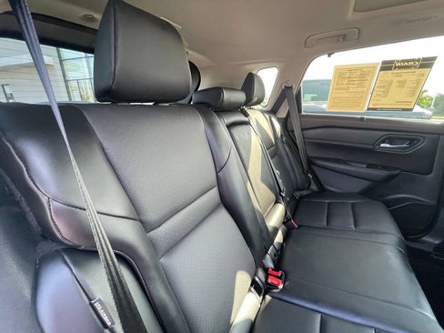 Used 2023 Nissan Rogue SV w/ SV Premium B Package AWD/4WD image 25