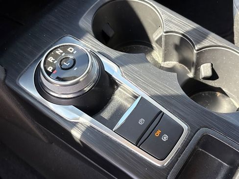 Used 2024 Ford Escape SE image 27