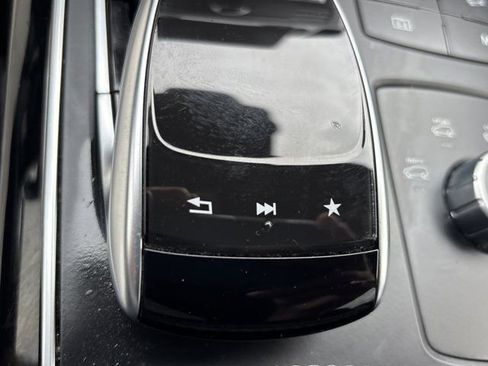 Used 2019 Mercedes-Benz GLS 450 4MATIC image 45