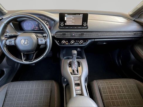 Used 2025 Honda HR-V Sport image 7