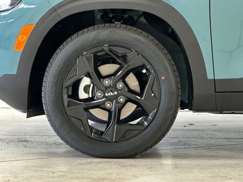 New 2026 Kia Seltos EX FWD image 26