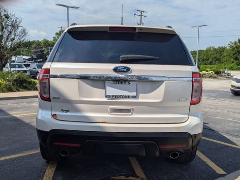 Used 2012 Ford Explorer XLT AWD/4WD image 4