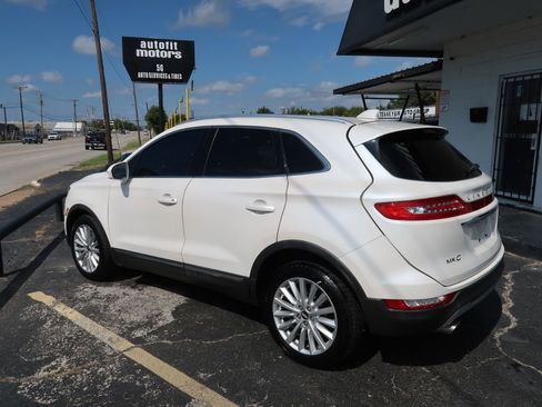 Used 2019 Lincoln MKC Premiere image 4